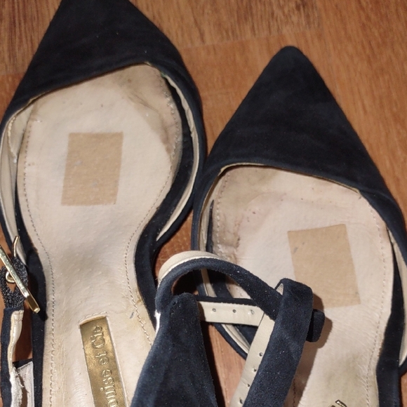 Louise et Cie Women's Black Suede Heels - Picture 8 of 12